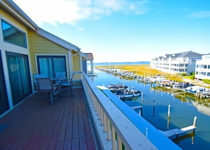 Apartment Seascape Heron Harbour